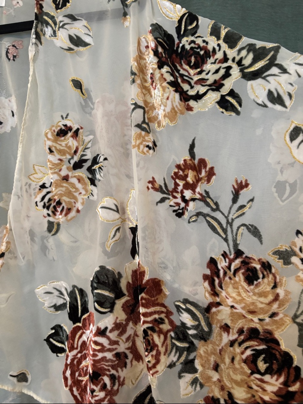 Woven Heart Sheer Floral Kimono in Soft Rose and Cream - Picture 5 of 5